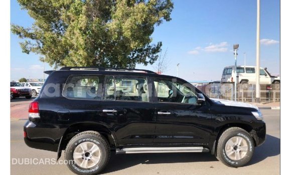 Nunua Imported Toyota Land Cruiser Nyeusi Gari ndani ya Import - Dubai nchini Arusha Nunua Imported Toyota Land Cruiser Nyeusi Gari ndani ya Import - Dubai nchini Arusha