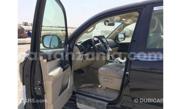 Nunua Imported Toyota Land Cruiser Nyeusi Gari ndani ya Import - Dubai nchini Arusha Nunua Imported Toyota Land Cruiser Nyeusi Gari ndani ya Import - Dubai nchini Arusha