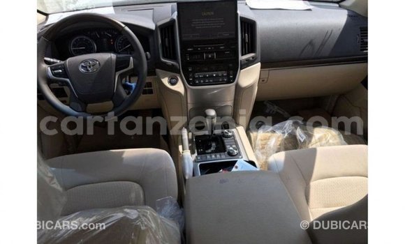 Nunua Imported Toyota Land Cruiser Nyeusi Gari ndani ya Import - Dubai nchini Arusha Nunua Imported Toyota Land Cruiser Nyeusi Gari ndani ya Import - Dubai nchini Arusha