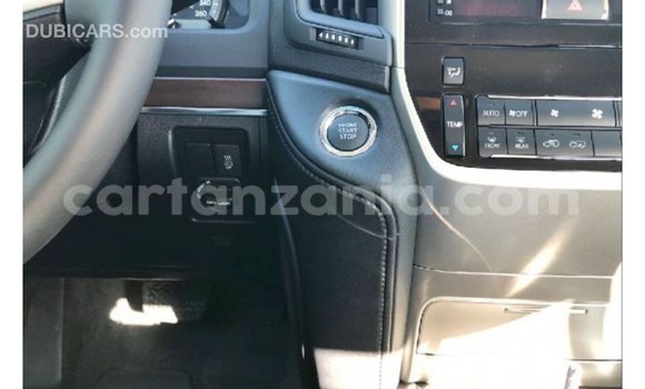 Nunua Imported Toyota Land Cruiser Nyeusi Gari ndani ya Import - Dubai nchini Arusha Nunua Imported Toyota Land Cruiser Nyeusi Gari ndani ya Import - Dubai nchini Arusha