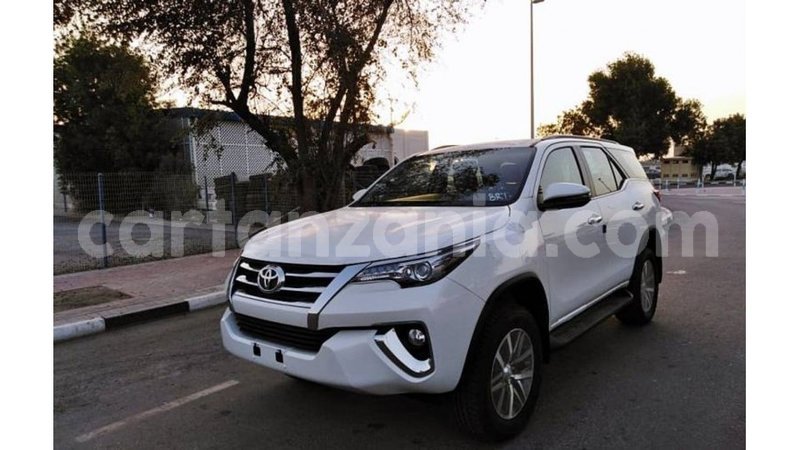 Big with watermark toyota fortuner arusha import dubai 8344