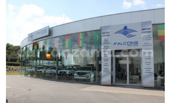 Nunua Imported Toyota Hilux Nyeupe Gari ndani ya Import - Dubai nchini Arusha Nunua Imported Toyota Hilux Nyeupe Gari ndani ya Import - Dubai nchini Arusha