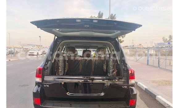 Nunua Imported Toyota Land Cruiser Nyeusi Gari ndani ya Import - Dubai nchini Arusha Nunua Imported Toyota Land Cruiser Nyeusi Gari ndani ya Import - Dubai nchini Arusha