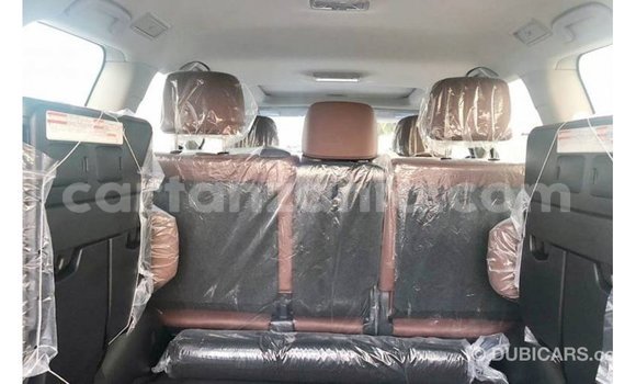 Nunua Imported Toyota Land Cruiser Nyeusi Gari ndani ya Import - Dubai nchini Arusha Nunua Imported Toyota Land Cruiser Nyeusi Gari ndani ya Import - Dubai nchini Arusha