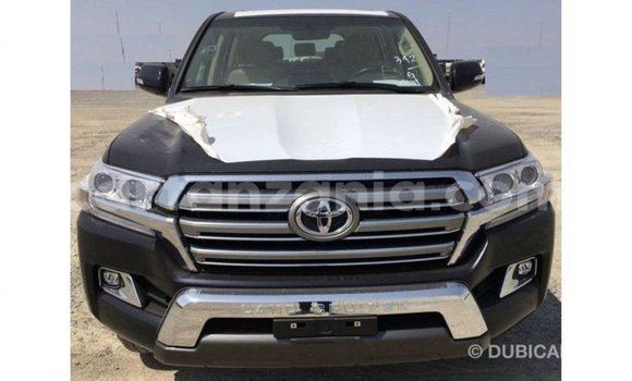 Nunua Imported Toyota Land Cruiser Nyeusi Gari ndani ya Import - Dubai nchini Arusha Nunua Imported Toyota Land Cruiser Nyeusi Gari ndani ya Import - Dubai nchini Arusha