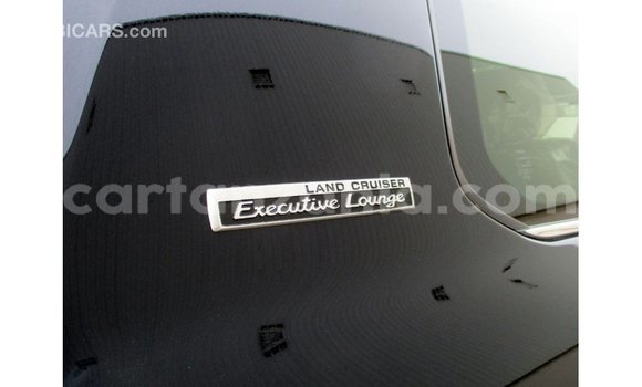 Nunua Imported Toyota Land Cruiser Nyeusi Gari ndani ya Import - Dubai nchini Arusha Nunua Imported Toyota Land Cruiser Nyeusi Gari ndani ya Import - Dubai nchini Arusha