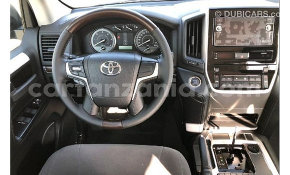 Nunua Imported Toyota Land Cruiser Nyeusi Gari ndani ya Import - Dubai nchini Arusha Nunua Imported Toyota Land Cruiser Nyeusi Gari ndani ya Import - Dubai nchini Arusha