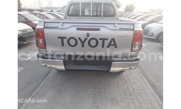 Nunua Imported Toyota Hilux Nyingine Gari ndani ya Import - Dubai nchini Arusha Nunua Imported Toyota Hilux Nyingine Gari ndani ya Import - Dubai nchini Arusha