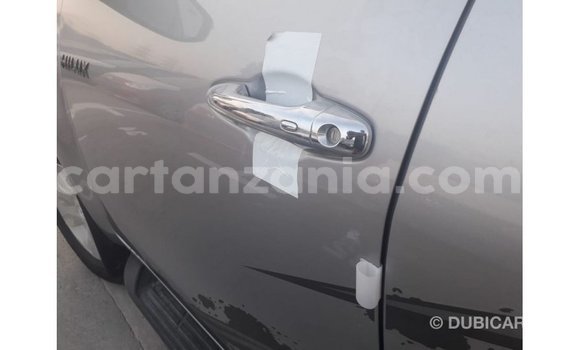 Nunua Imported Toyota Hilux Nyingine Gari ndani ya Import - Dubai nchini Arusha Nunua Imported Toyota Hilux Nyingine Gari ndani ya Import - Dubai nchini Arusha