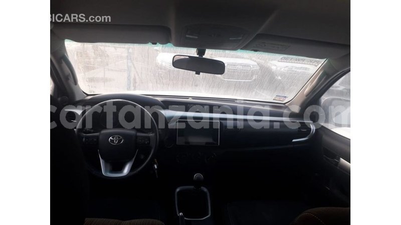 Big with watermark toyota hilux arusha import dubai 8355