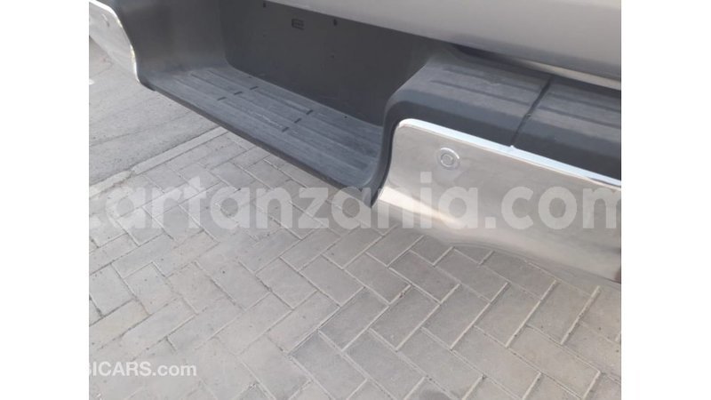 Big with watermark toyota hilux arusha import dubai 8355