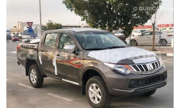 Nunua Imported Mitsubishi L200 Brown Gari ndani ya Import - Dubai nchini Arusha Nunua Imported Mitsubishi L200 Brown Gari ndani ya Import - Dubai nchini Arusha