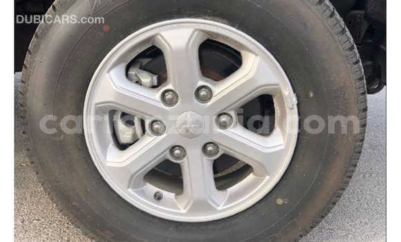 Nunua Imported Mitsubishi L200 Brown Gari ndani ya Import - Dubai nchini Arusha Nunua Imported Mitsubishi L200 Brown Gari ndani ya Import - Dubai nchini Arusha