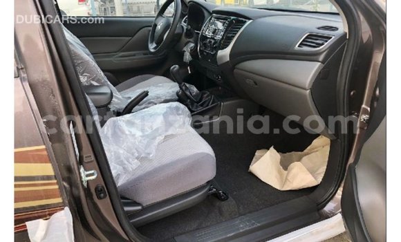 Nunua Imported Mitsubishi L200 Brown Gari ndani ya Import - Dubai nchini Arusha Nunua Imported Mitsubishi L200 Brown Gari ndani ya Import - Dubai nchini Arusha