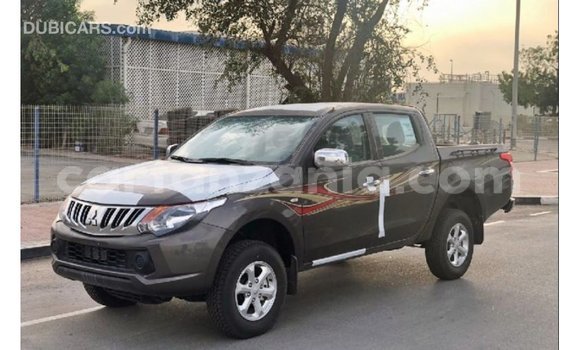 Nunua Imported Mitsubishi L200 Brown Gari ndani ya Import - Dubai nchini Arusha Nunua Imported Mitsubishi L200 Brown Gari ndani ya Import - Dubai nchini Arusha