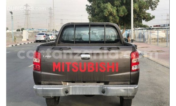 Nunua Imported Mitsubishi L200 Brown Gari ndani ya Import - Dubai nchini Arusha Nunua Imported Mitsubishi L200 Brown Gari ndani ya Import - Dubai nchini Arusha