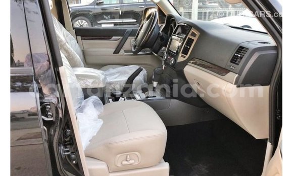 Buy Import Mitsubishi Pajero Black Car in Import - Dubai in Arusha Buy Import Mitsubishi Pajero Black Car in Import - Dubai in Arusha