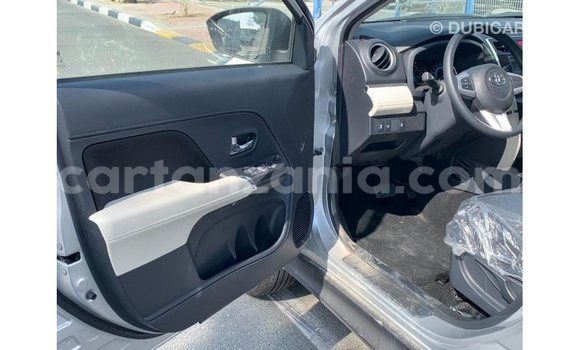 Nunua Imported Toyota Rush Nyingine Gari ndani ya Import - Dubai nchini Arusha Nunua Imported Toyota Rush Nyingine Gari ndani ya Import - Dubai nchini Arusha