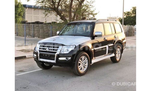 Nunua Imported Mitsubishi Pajero Nyeusi Gari ndani ya Import - Dubai nchini Arusha Nunua Imported Mitsubishi Pajero Nyeusi Gari ndani ya Import - Dubai nchini Arusha