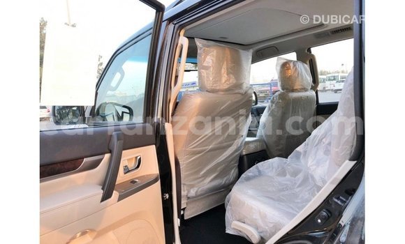 Nunua Imported Mitsubishi Pajero Nyeusi Gari ndani ya Import - Dubai nchini Arusha Nunua Imported Mitsubishi Pajero Nyeusi Gari ndani ya Import - Dubai nchini Arusha