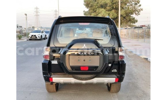 Nunua Imported Mitsubishi Pajero Nyeusi Gari ndani ya Import - Dubai nchini Arusha Nunua Imported Mitsubishi Pajero Nyeusi Gari ndani ya Import - Dubai nchini Arusha