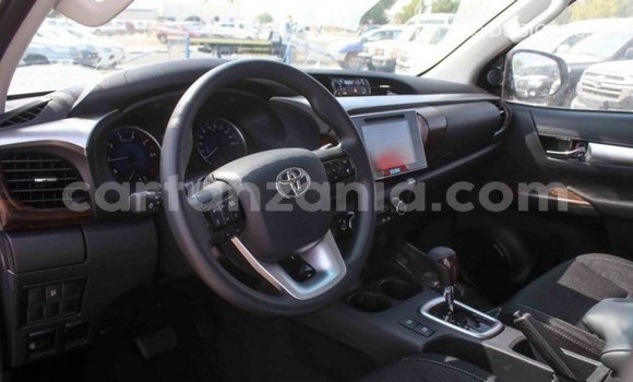 Buy Import Toyota Hilux White Car in Import - Dubai in Arusha Buy Import Toyota Hilux White Car in Import - Dubai in Arusha