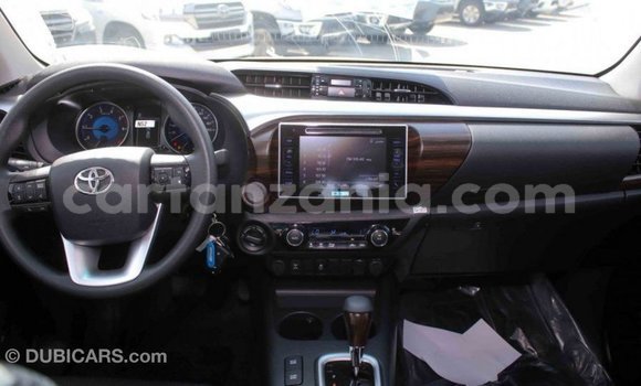 Buy Import Toyota Hilux White Car in Import - Dubai in Arusha Buy Import Toyota Hilux White Car in Import - Dubai in Arusha