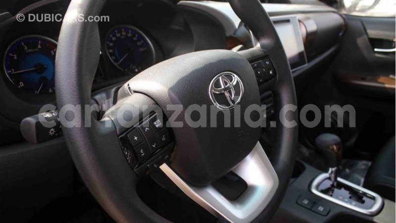 Big with watermark toyota hilux arusha import dubai 8362