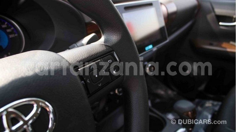 Big with watermark toyota hilux arusha import dubai 8362