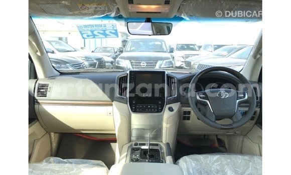 Nunua Imported Toyota Land Cruiser Nyingine Gari ndani ya Import - Dubai nchini Arusha Nunua Imported Toyota Land Cruiser Nyingine Gari ndani ya Import - Dubai nchini Arusha