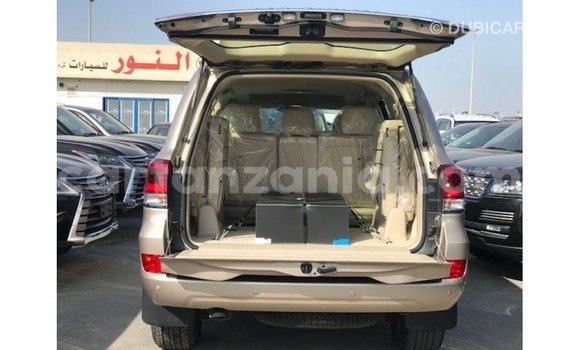 Nunua Imported Toyota Land Cruiser Nyingine Gari ndani ya Import - Dubai nchini Arusha Nunua Imported Toyota Land Cruiser Nyingine Gari ndani ya Import - Dubai nchini Arusha