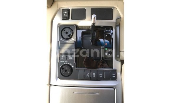 Nunua Imported Toyota Land Cruiser Nyingine Gari ndani ya Import - Dubai nchini Arusha Nunua Imported Toyota Land Cruiser Nyingine Gari ndani ya Import - Dubai nchini Arusha