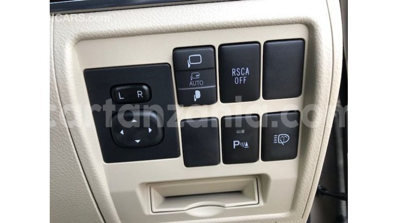 Big with watermark toyota land cruiser arusha import dubai 8366