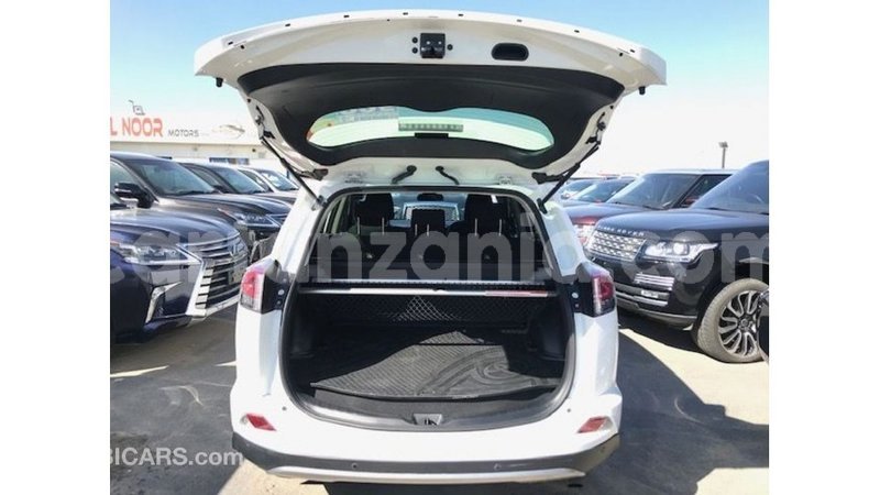 Big with watermark toyota 4runner arusha import dubai 8368