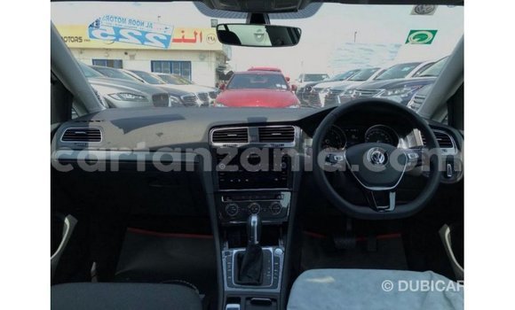 Nunua Imported Volkswagen Golf Nyeupe Gari ndani ya Import - Dubai nchini Arusha Nunua Imported Volkswagen Golf Nyeupe Gari ndani ya Import - Dubai nchini Arusha