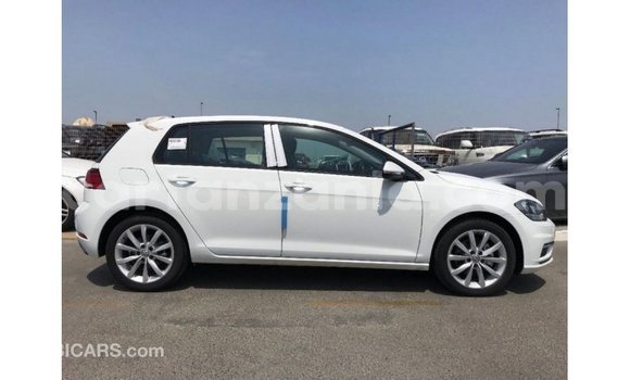 Nunua Imported Volkswagen Golf Nyeupe Gari ndani ya Import - Dubai nchini Arusha Nunua Imported Volkswagen Golf Nyeupe Gari ndani ya Import - Dubai nchini Arusha