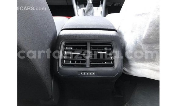 Nunua Imported Volkswagen Golf Nyeupe Gari ndani ya Import - Dubai nchini Arusha Nunua Imported Volkswagen Golf Nyeupe Gari ndani ya Import - Dubai nchini Arusha