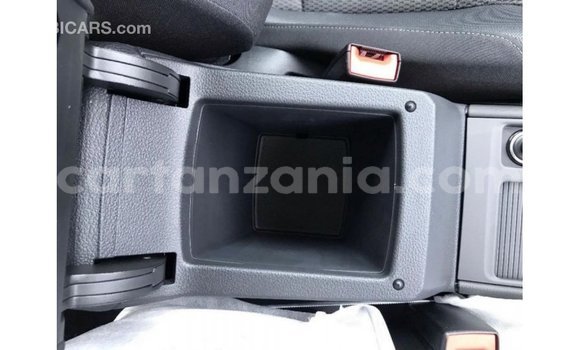 Nunua Imported Volkswagen Golf Nyeupe Gari ndani ya Import - Dubai nchini Arusha Nunua Imported Volkswagen Golf Nyeupe Gari ndani ya Import - Dubai nchini Arusha