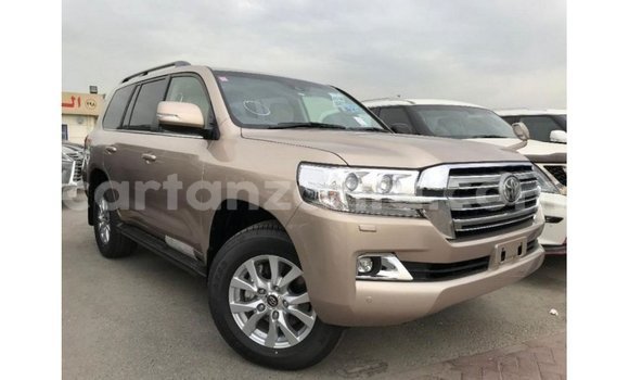 Buy Import Toyota Land Cruiser Other Car in Import - Dubai in Arusha Buy Import Toyota Land Cruiser Other Car in Import - Dubai in Arusha