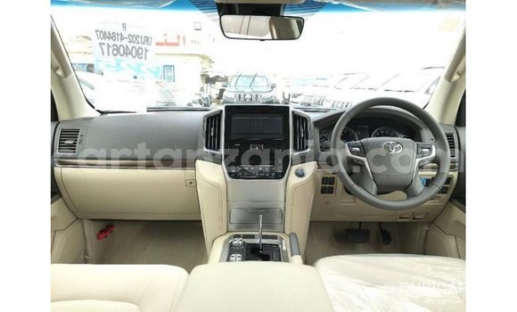 Buy Import Toyota Land Cruiser Other Car in Import - Dubai in Arusha Buy Import Toyota Land Cruiser Other Car in Import - Dubai in Arusha