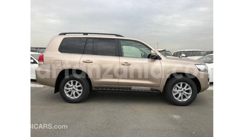 Big with watermark toyota land cruiser arusha import dubai 8375