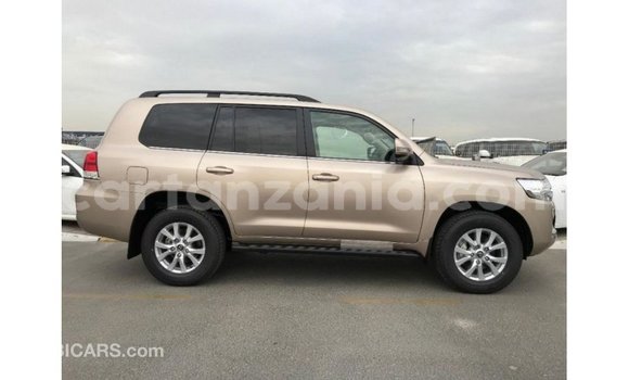 Buy Import Toyota Land Cruiser Other Car in Import - Dubai in Arusha Buy Import Toyota Land Cruiser Other Car in Import - Dubai in Arusha