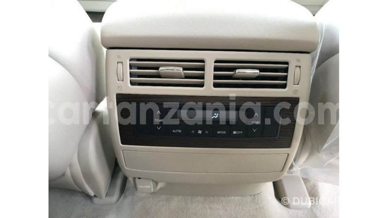 Big with watermark toyota land cruiser arusha import dubai 8375