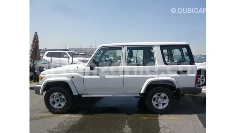 Big with watermark toyota land cruiser arusha import dubai 8377