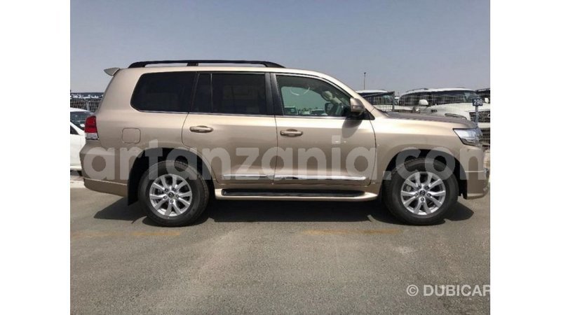 Big with watermark toyota land cruiser arusha import dubai 8378