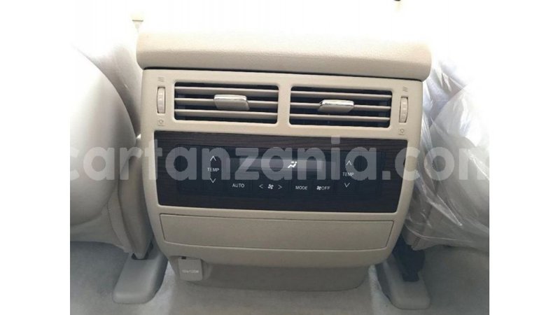 Big with watermark toyota land cruiser arusha import dubai 8378