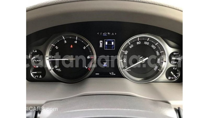 Big with watermark toyota land cruiser arusha import dubai 8378