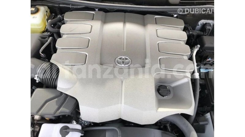 Big with watermark toyota land cruiser arusha import dubai 8378