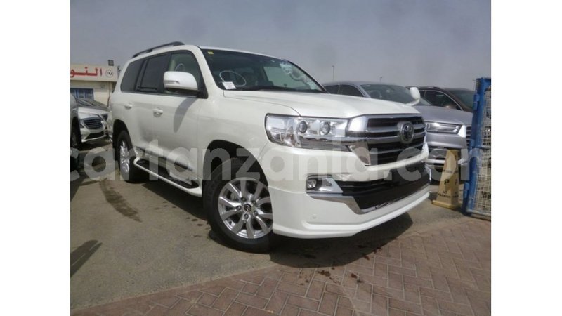 Big with watermark toyota land cruiser arusha import dubai 8379