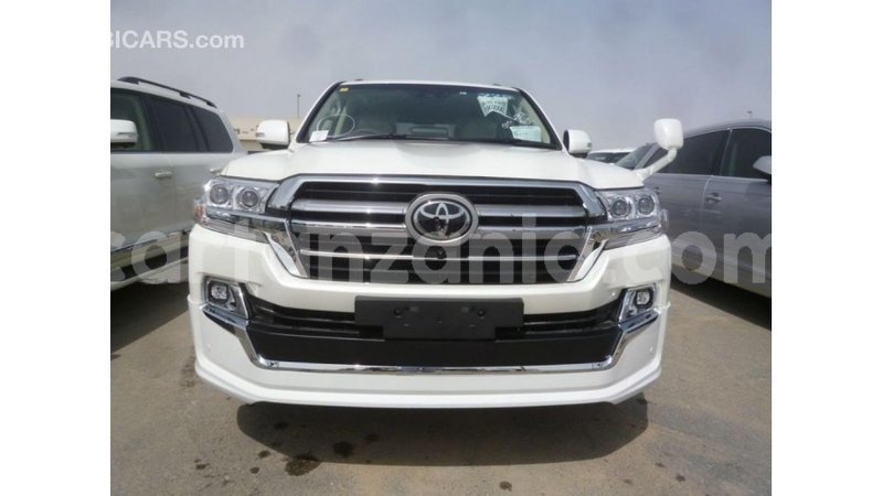 Big with watermark toyota land cruiser arusha import dubai 8379